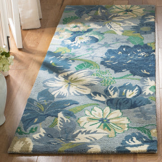 Safavieh Soho Soh849 Blue/Multi Area Rug Room Scene Feature