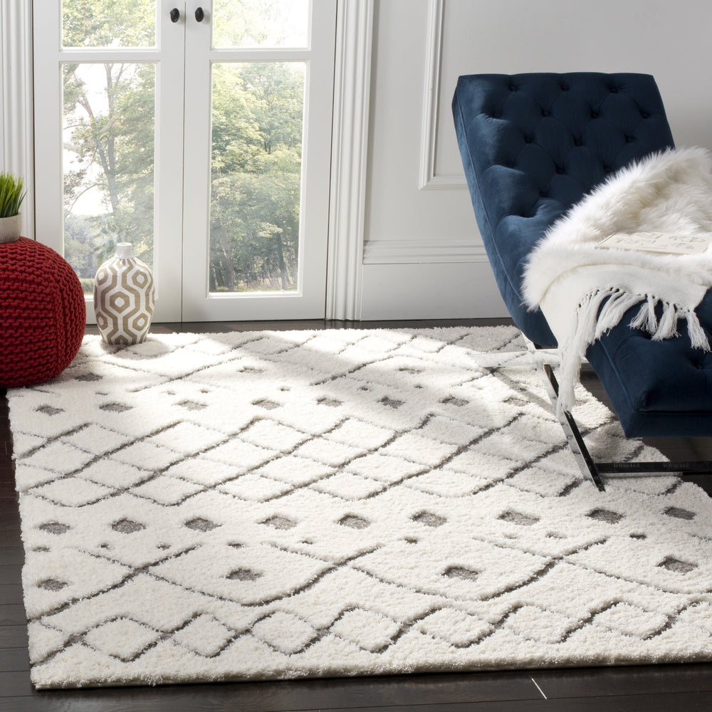 Safavieh Sparta Shag SPG510C Ivory/Grey Area Rug  Feature