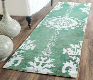 Safavieh Stone Wash STW235 Emerald Area Rug Room Scene