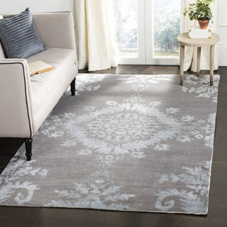 Safavieh Stone Wash STW235 Grey Area Rug Room Scene