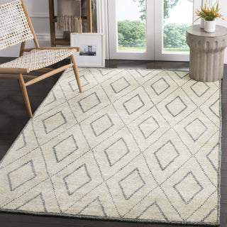 Safavieh Stone Wash STW311 Beige/Grey Area Rug Room Scene