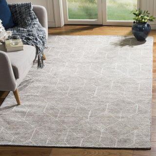 Safavieh Stone Wash STW904 Silver Area Rug Room Scene