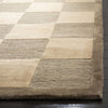Safavieh Tibetan TB005 Green/Beige Area Rug Detail