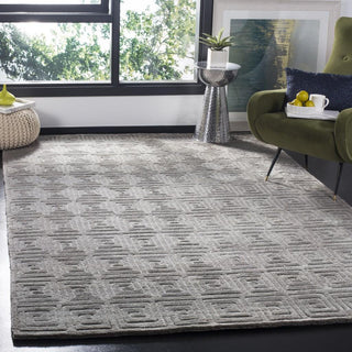 Safavieh Tibetan TB108 Eucalyptus Area Rug Room Scene Feature