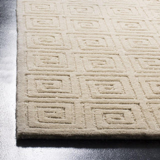 Safavieh Tibetan TB108 Creme Area Rug Detail