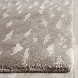 Safavieh Tibetan TB250 Grey Area Rug Detail