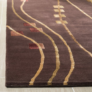 Safavieh Tibetan TB381 Chocolate Area Rug Detail