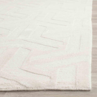 Safavieh Tibetan TB829 Ivory/Ivory Area Rug Detail