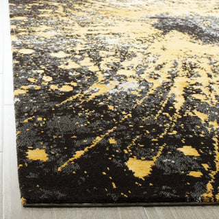 Safavieh Tibetan TB927 Gold/Black Area Rug Detail