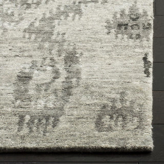 Safavieh Tibetan TB954 Silver/Grey Area Rug Detail