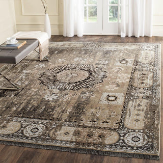 Safavieh Vineyard VIN515 Graphite/Charcoal Area Rug Room Scene Feature