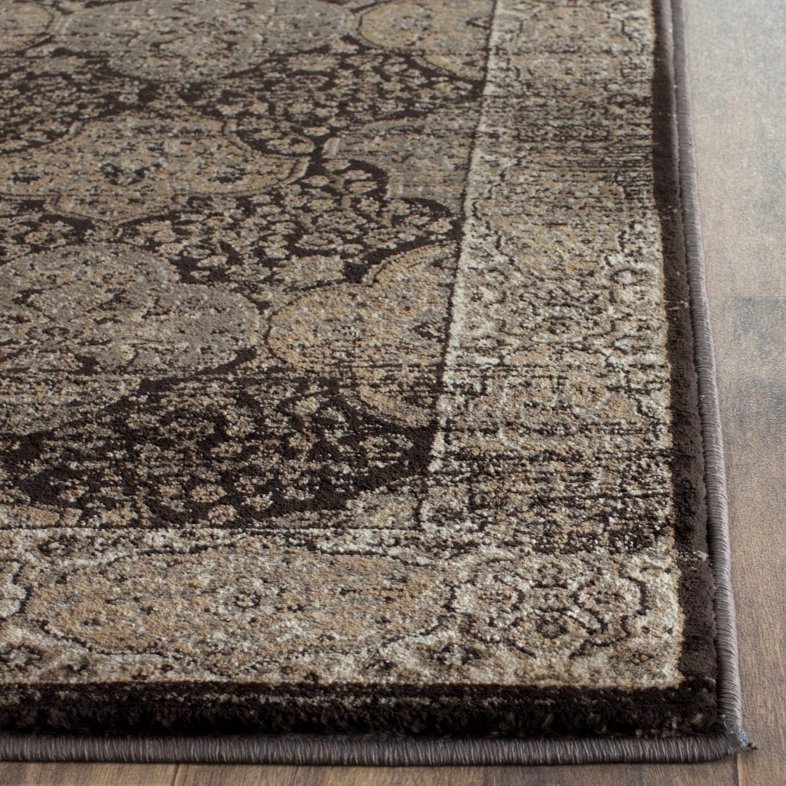 Safavieh Vintage VTG573F Black/Ivory Area Rug – Incredible Rugs and Decor