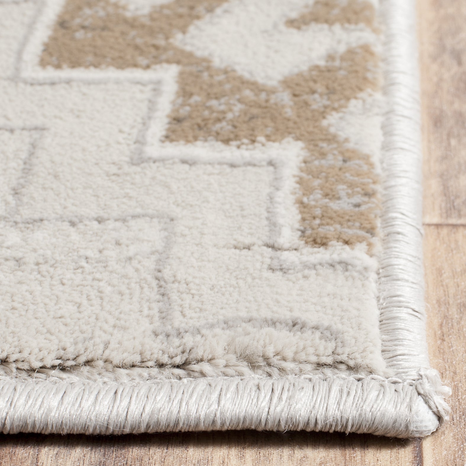 Safavieh Vintage VTG577M Cream/Camel Area Rug – Incredible Rugs and Decor