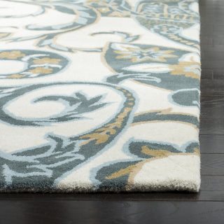 Safavieh Wyndham Nimes Paisley Ivory/Multi Area Rug Detail