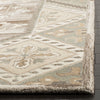 Safavieh Wyndham 379 Ivory/Grey Area Rug Detail