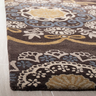 Safavieh Wyndham Wyd611 Eggplant/Multi Area Rug Detail