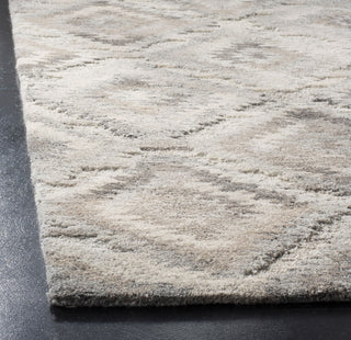 Safavieh Wyndham 802 Grey/Taupe Area Rug Detail