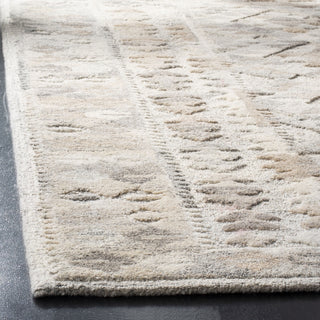 Safavieh Wyndham 804 Grey/Taupe Area Rug Detail