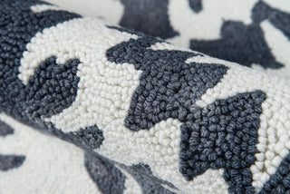 Momeni Serene SRE-3 Grey Area Rug Detail Shot