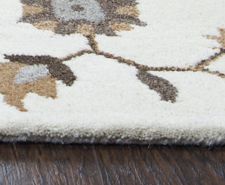 Rizzy Suffolk SK328A Beige Area Rug Close Shot