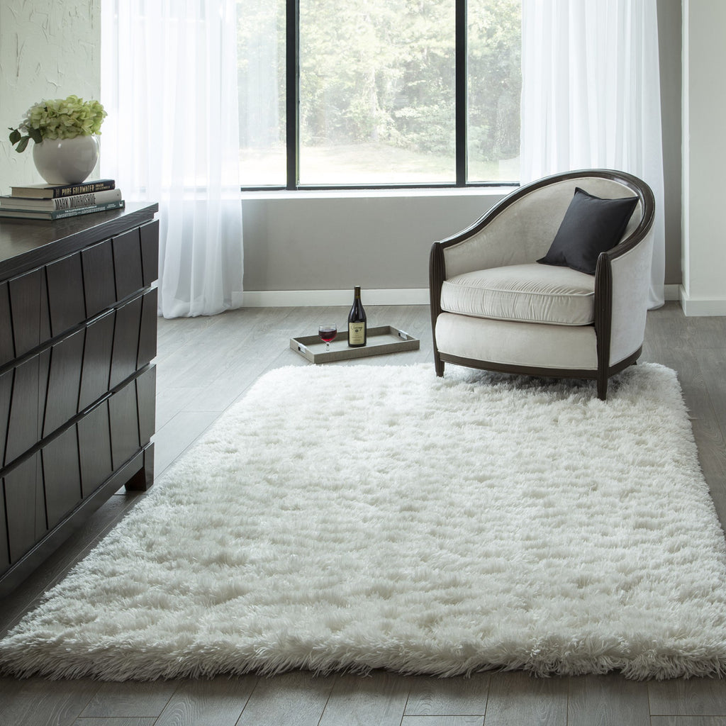 Momeni Snow Shag SS-01 White Area Rug Runner Image Feature