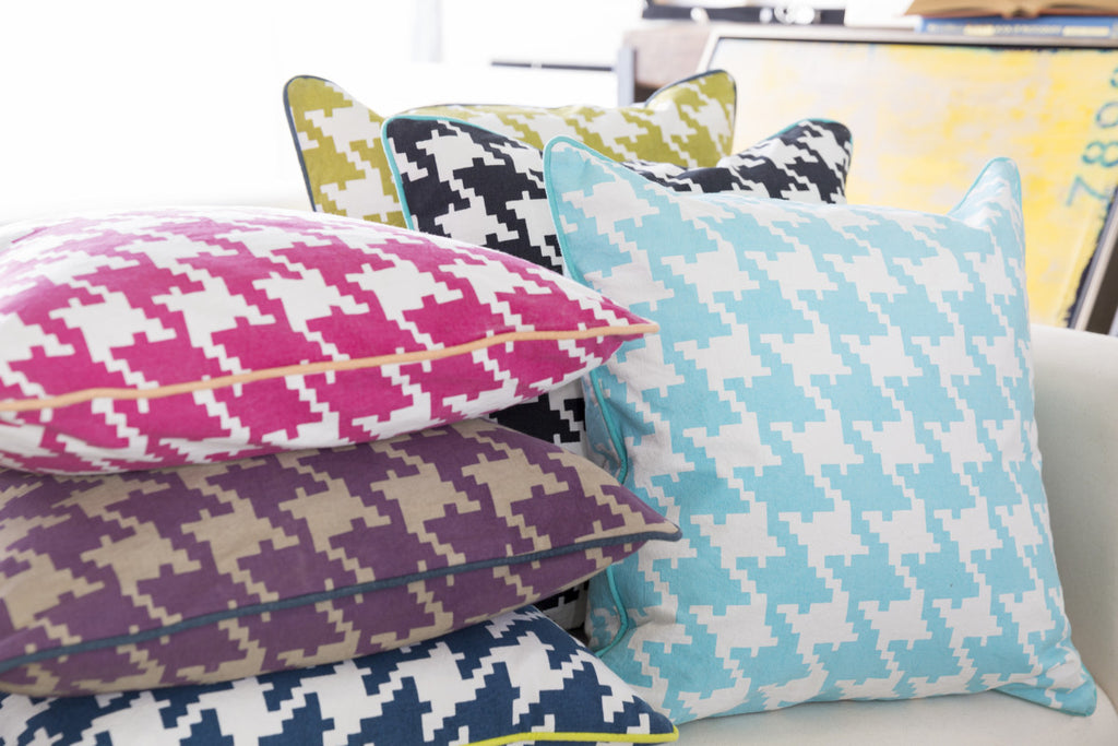 Surya Houndstooth Hues of  Feature