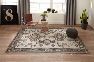 Momeni Tahoe TA-03 Grey Area Rug Room Image Feature