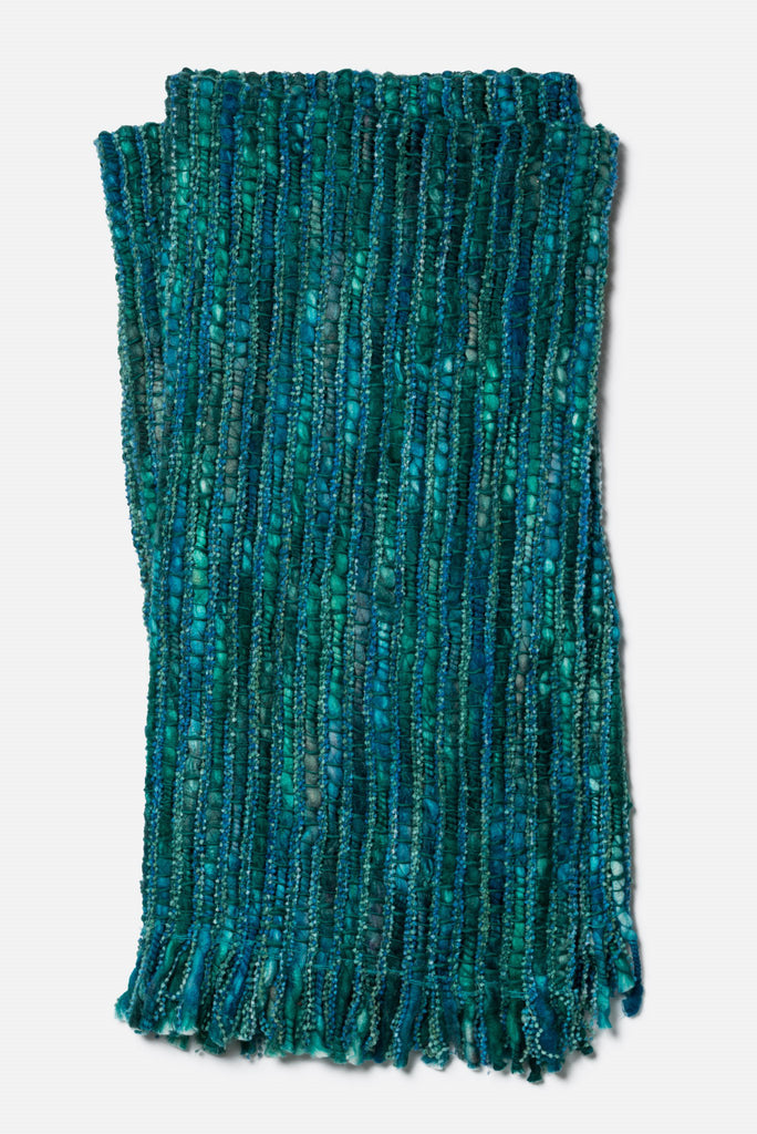 Loloi Thea T0011 Teal/Teal Throw main image