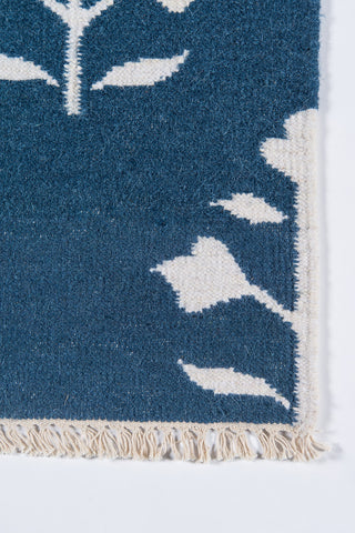 Momeni Thompson THO-6 Navy Area Rug by Erin Gates Close up