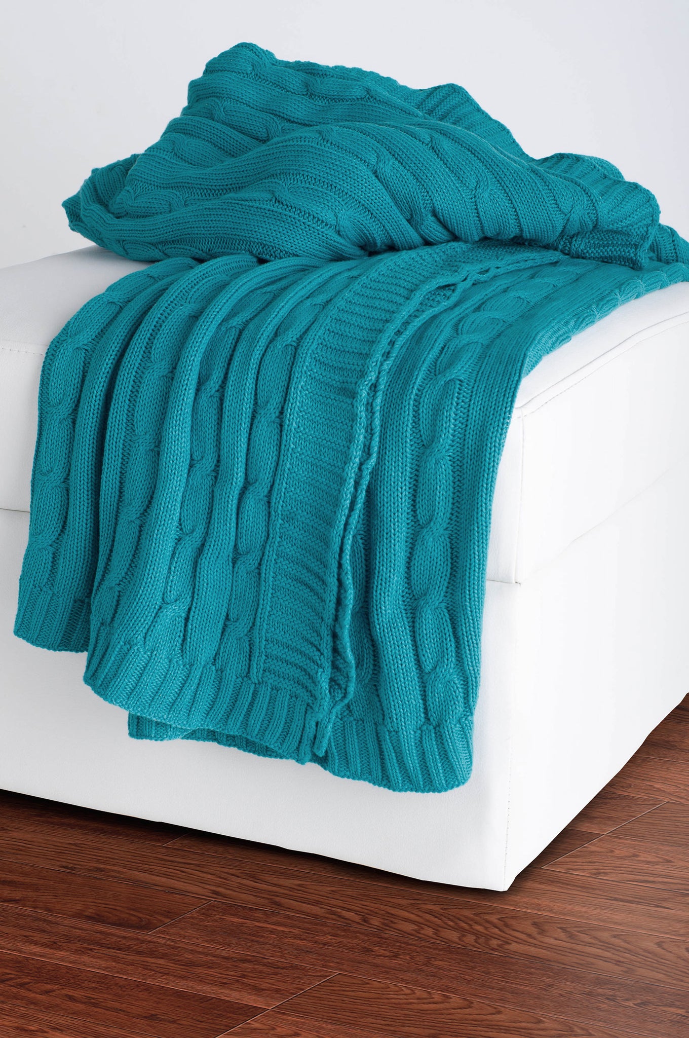 Rizzy TH0158 Teal Throw main image