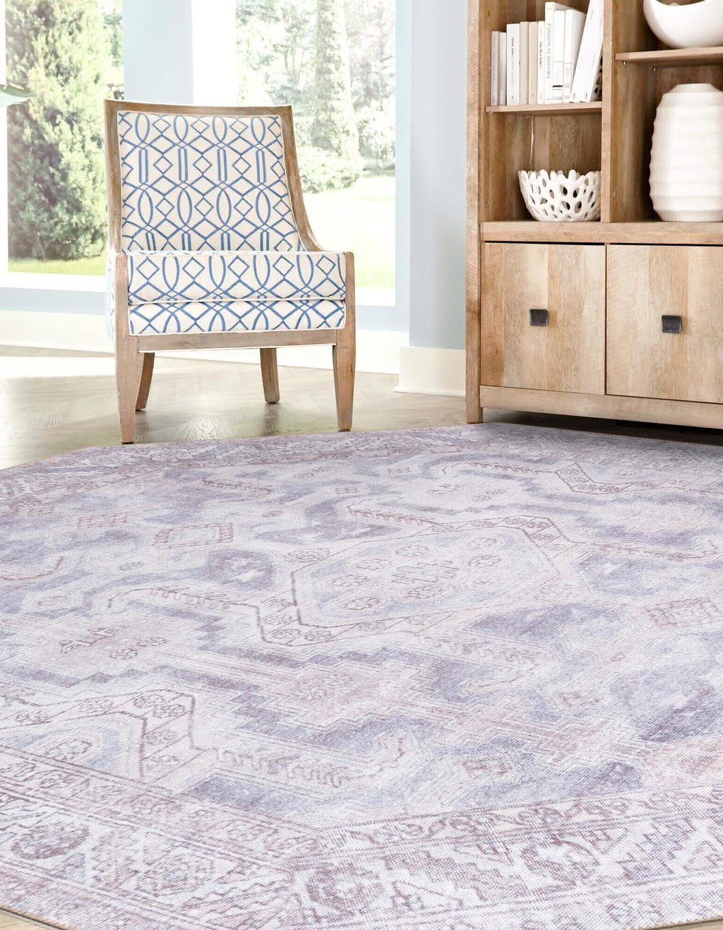 Unique Loom Timeless LEO-RVVL7 Gray Area Rug Octagon Lifestyle Image Feature