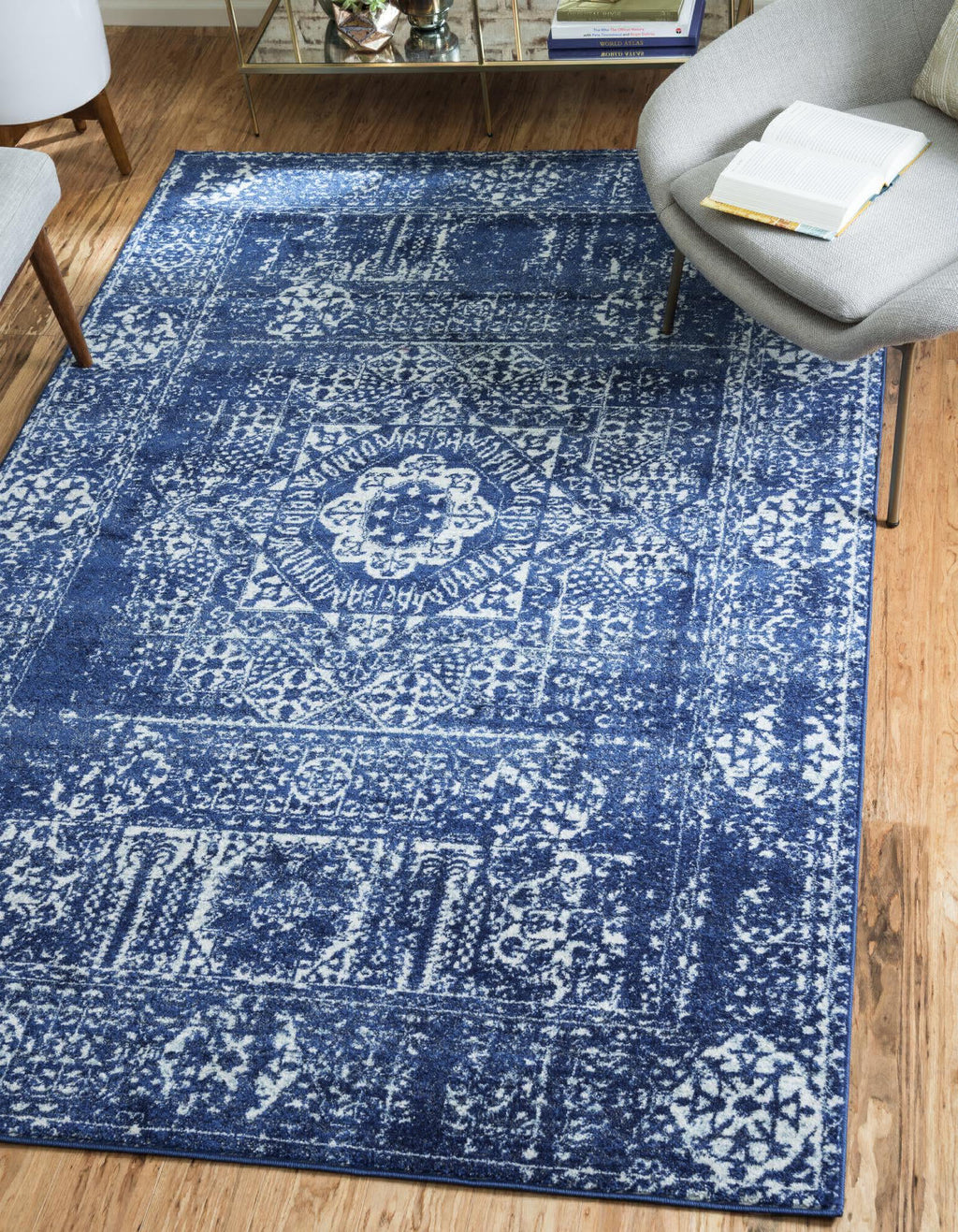 Unique Loom Tradition T-HERITAGE-5216B Royal Blue Area Rug Rectangle Lifestyle Image Feature