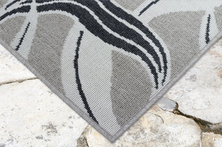 Trans Ocean Riviera Leaf Neutral Area Rug Mirror by Liora Manne 