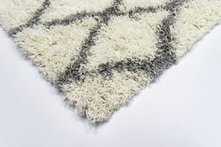 Trans Ocean Rio Diamonds Ivory Area Rug Mirror by Liora Manne 