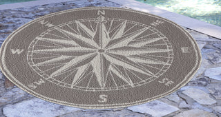 Trans Ocean Frontporch Compass Black/Grey Area Rug Mirror by Liora Manne 