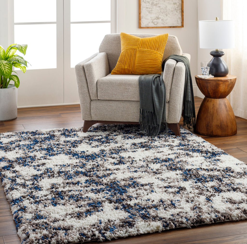 Surya Ultra Shag UTG-2300 Area Rug Room Scene Feature