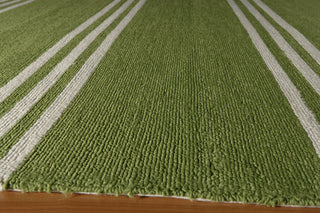 Momeni Veranda VR-16 Lime Area Rug Closeup