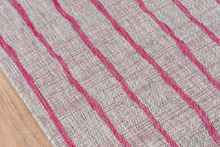 Momeni Villa VI-03 Fuschia Area Rug by Novogratz Close up Feature