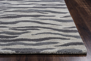 Rizzy Valintino VN9649 Light Gray Area Rug Edge Shot