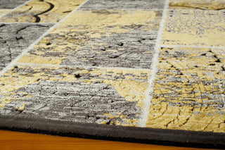 Momeni Vogue VG-01 Gold Area Rug Corner Shot Feature