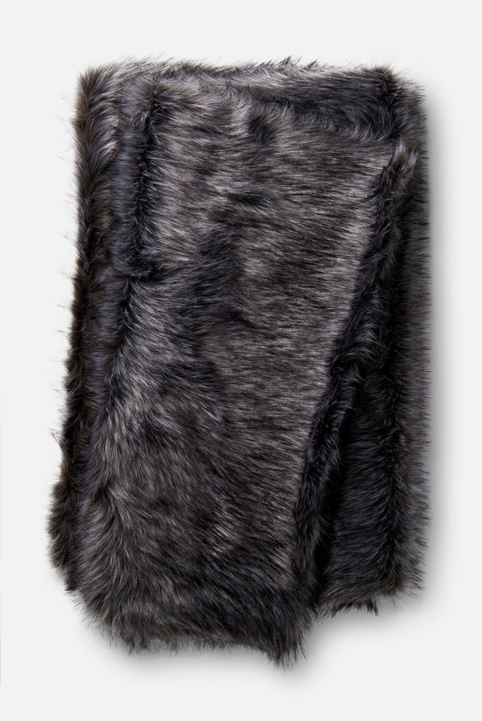 Loloi Zora T0028 Black/Grey Bedding main image